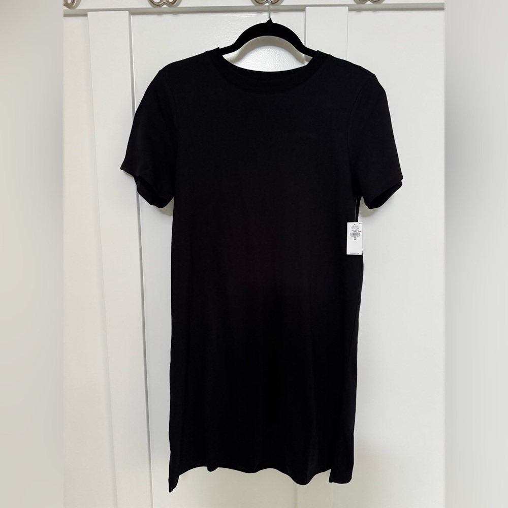Old Navy Crew Neck Black T-Shirt Dress - Picture 2 of 5